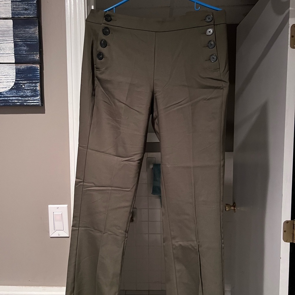 Express pants. Olive green. Size 8S